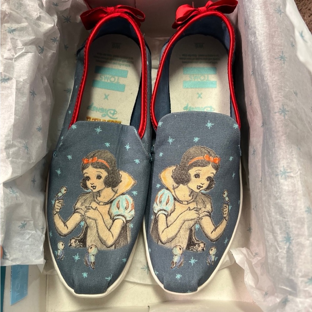 Disney TOMS